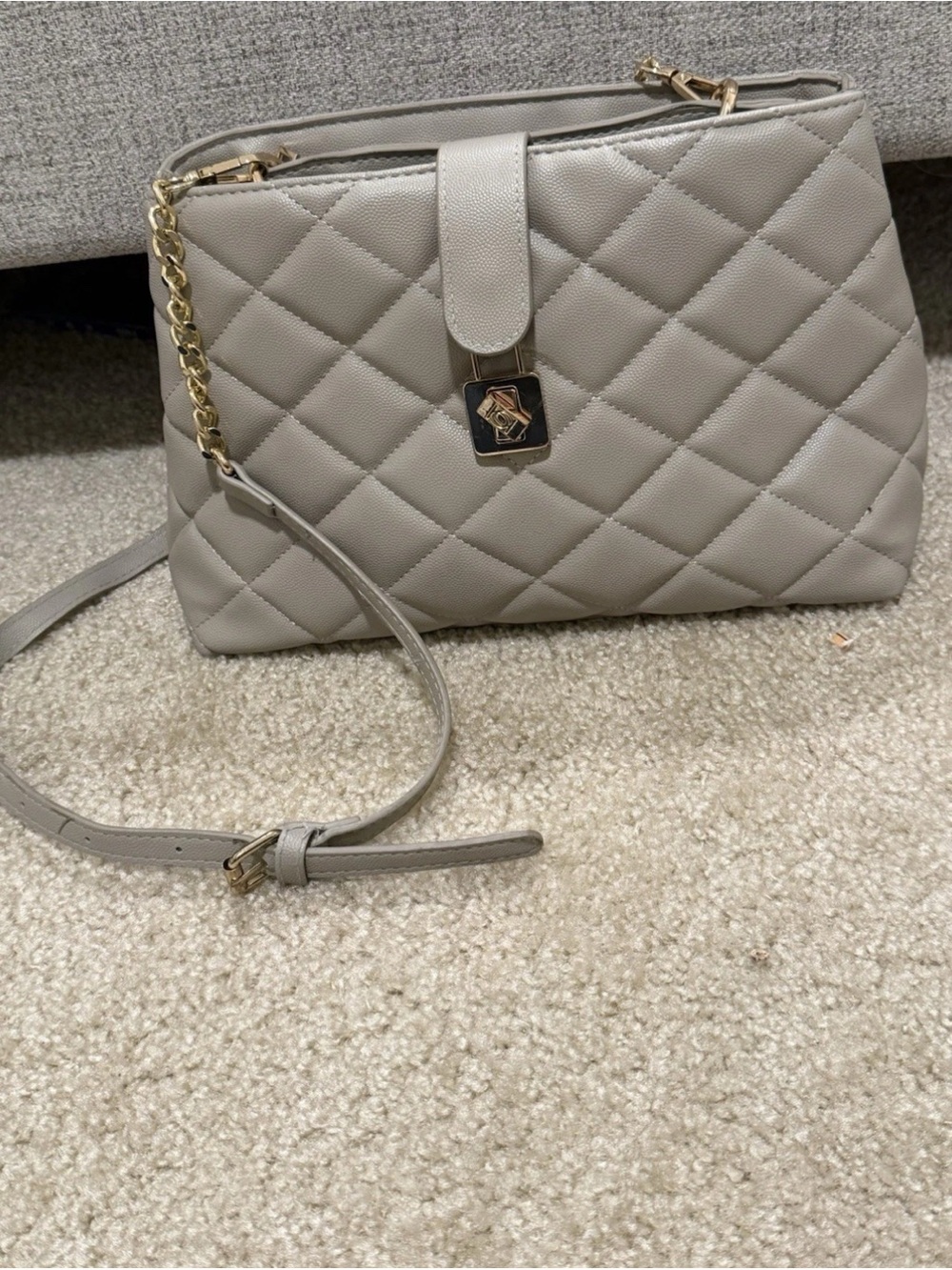 Bebe Tote Purse Shoulder Bag Zip Closer